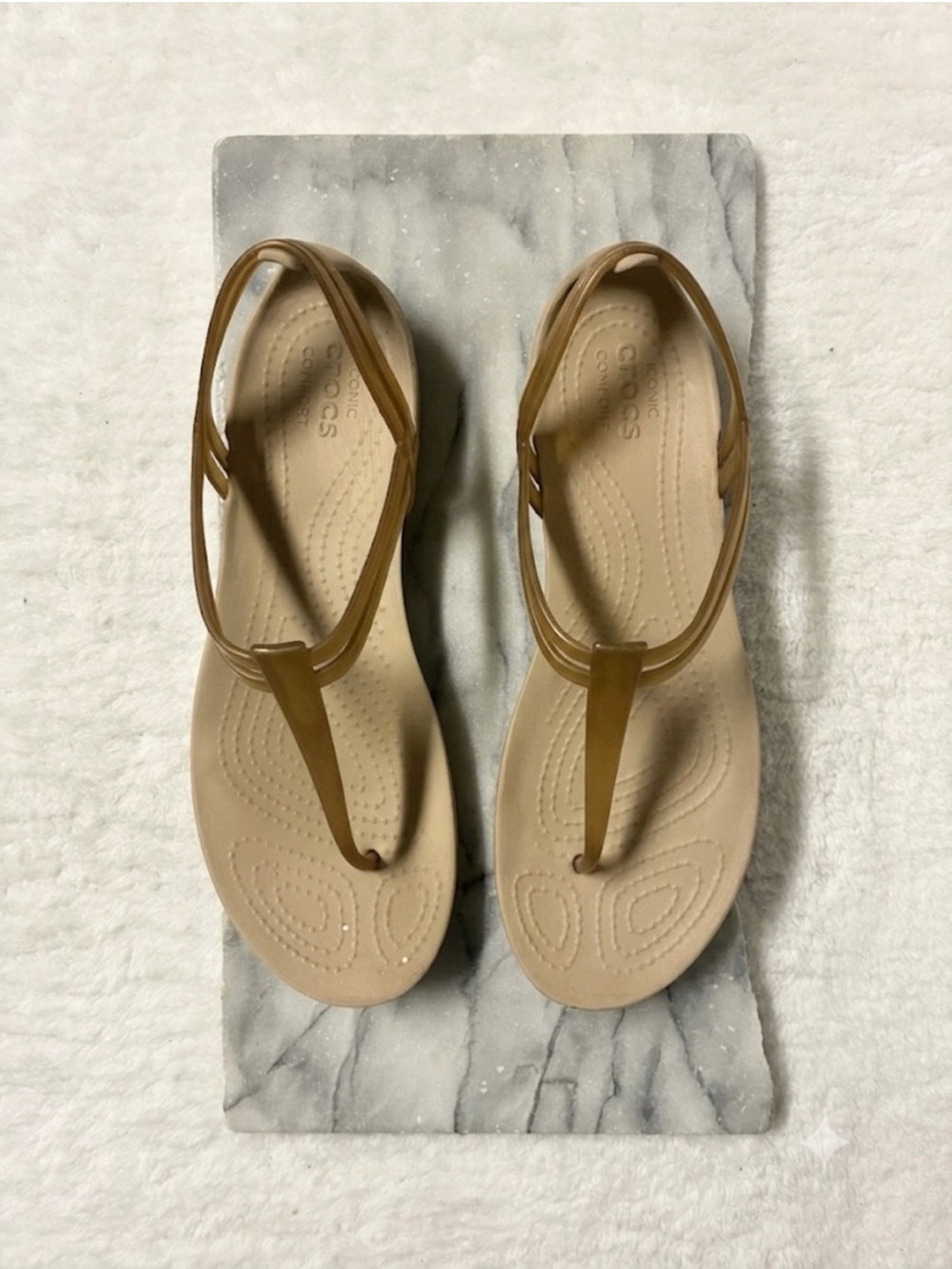 CROCS Isabella T-Strap Sandals Size 9 Tan Gold Open Toe Womens Shoes